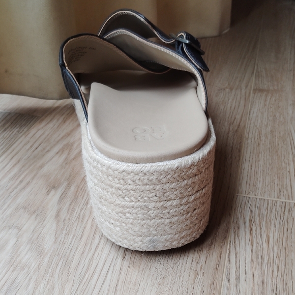 ABEO Solstice Cross Black Leather Sandals with Platform Sole - Picture 11 of 14